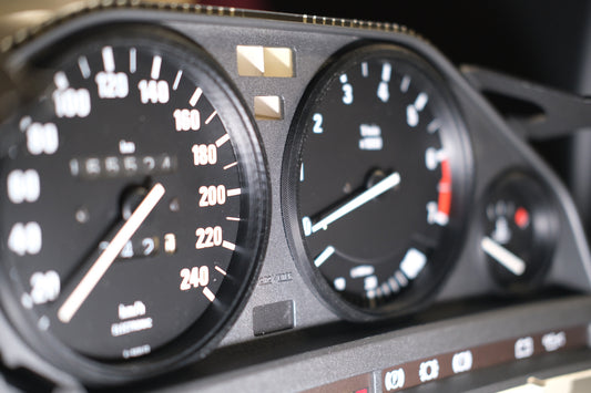 E30 individual gauge cluster knurled