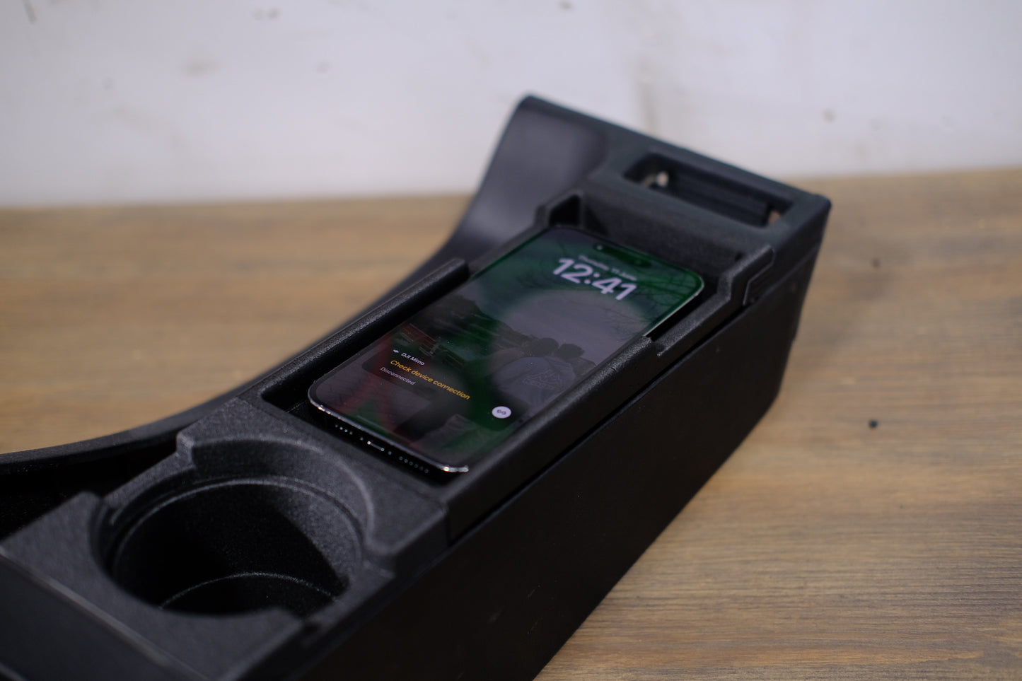 E46 wireless charger reverse layout