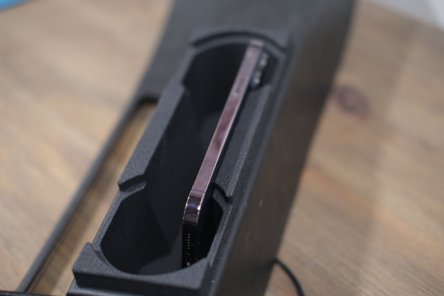 e30 dual cupholder + wireless charger