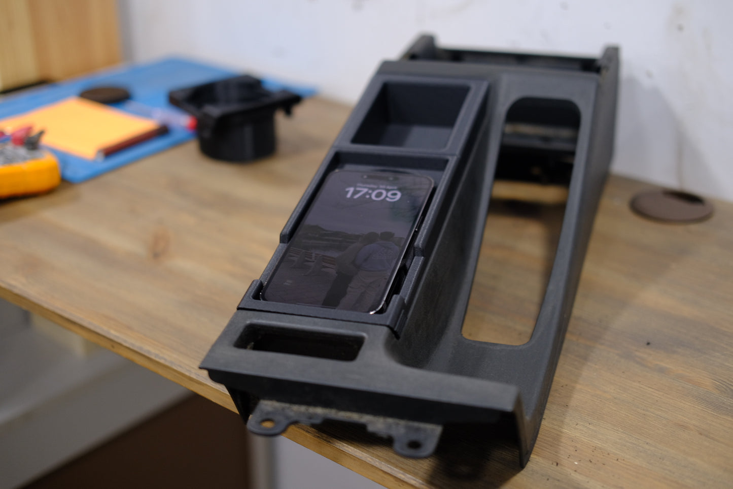 E46 cupholders + phone tray