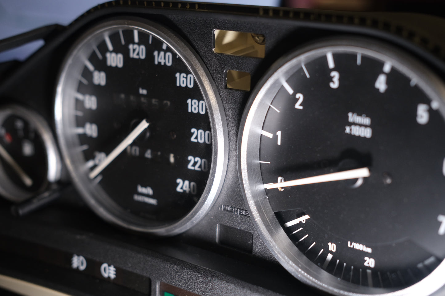 E30 individual gauge cluster
