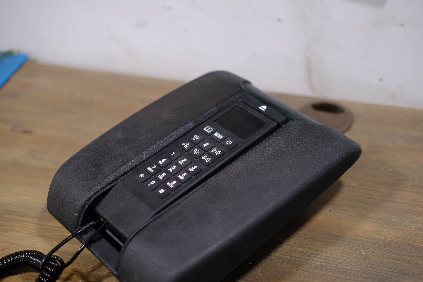 E38 Carphone Base