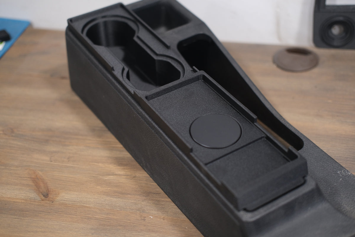 E36 compact centre console wireless charger