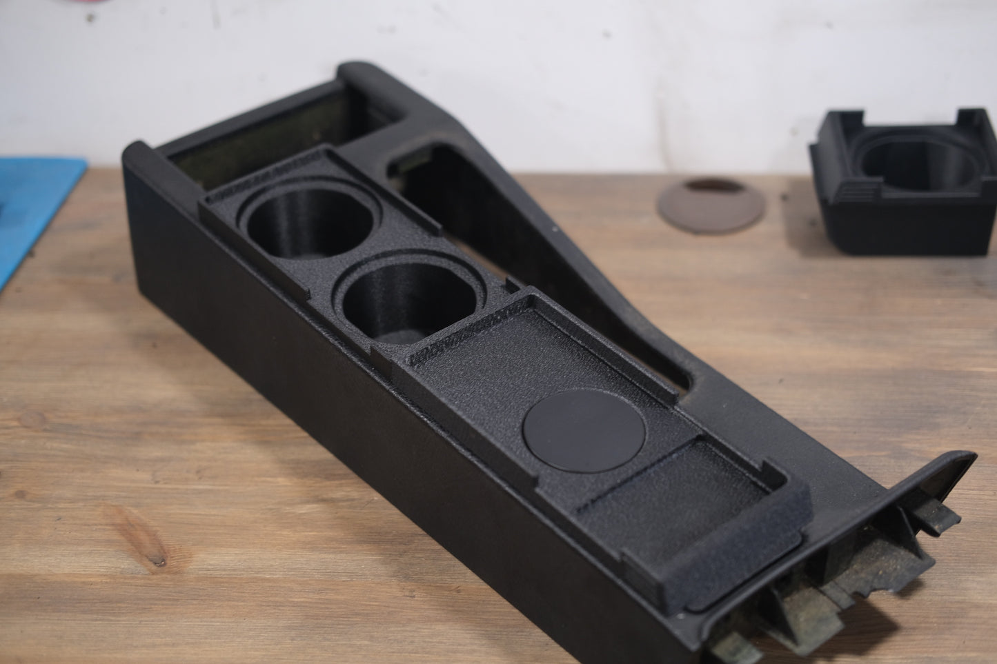 E36 centre console wireless charger  reverse layout