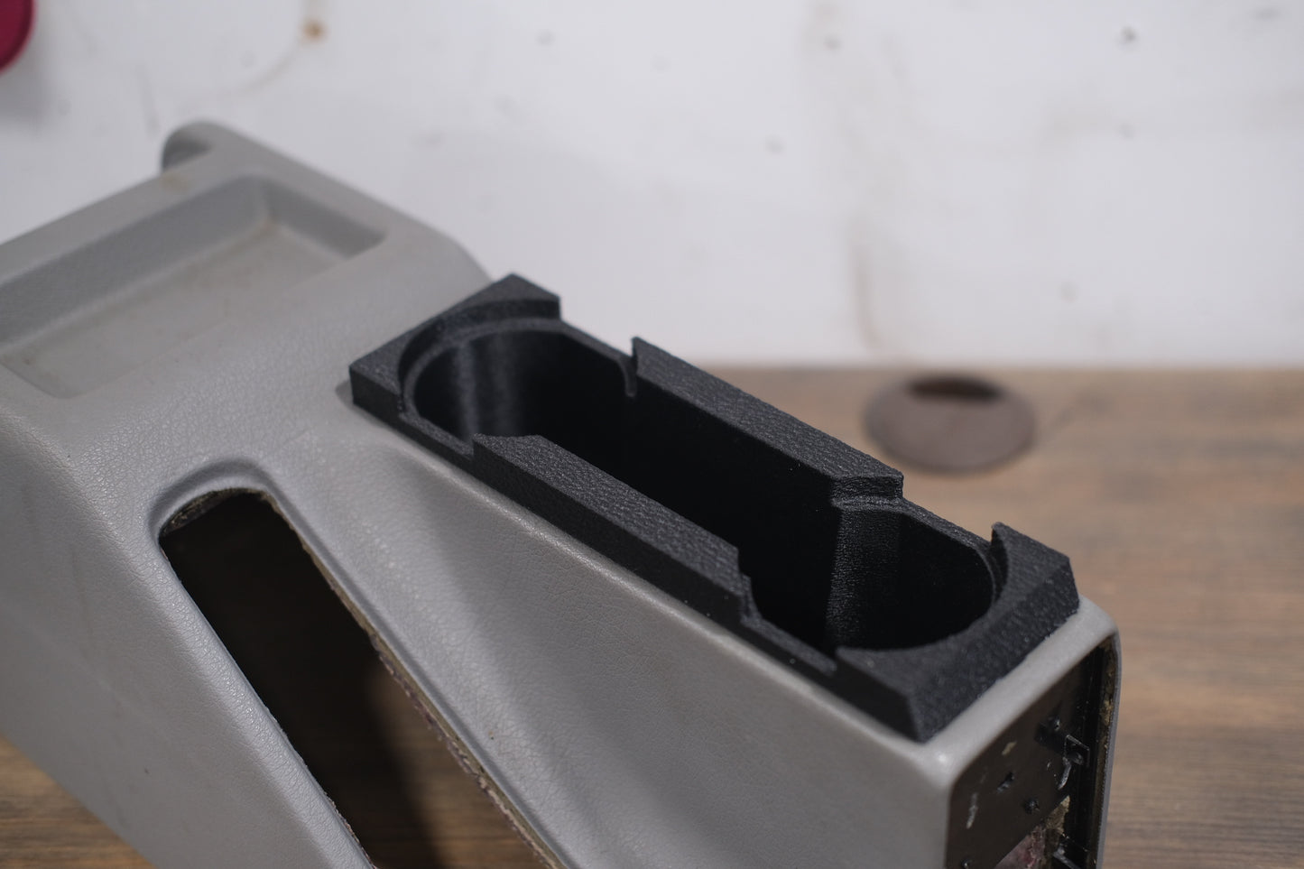 e34 dual cupholder + wireless charger