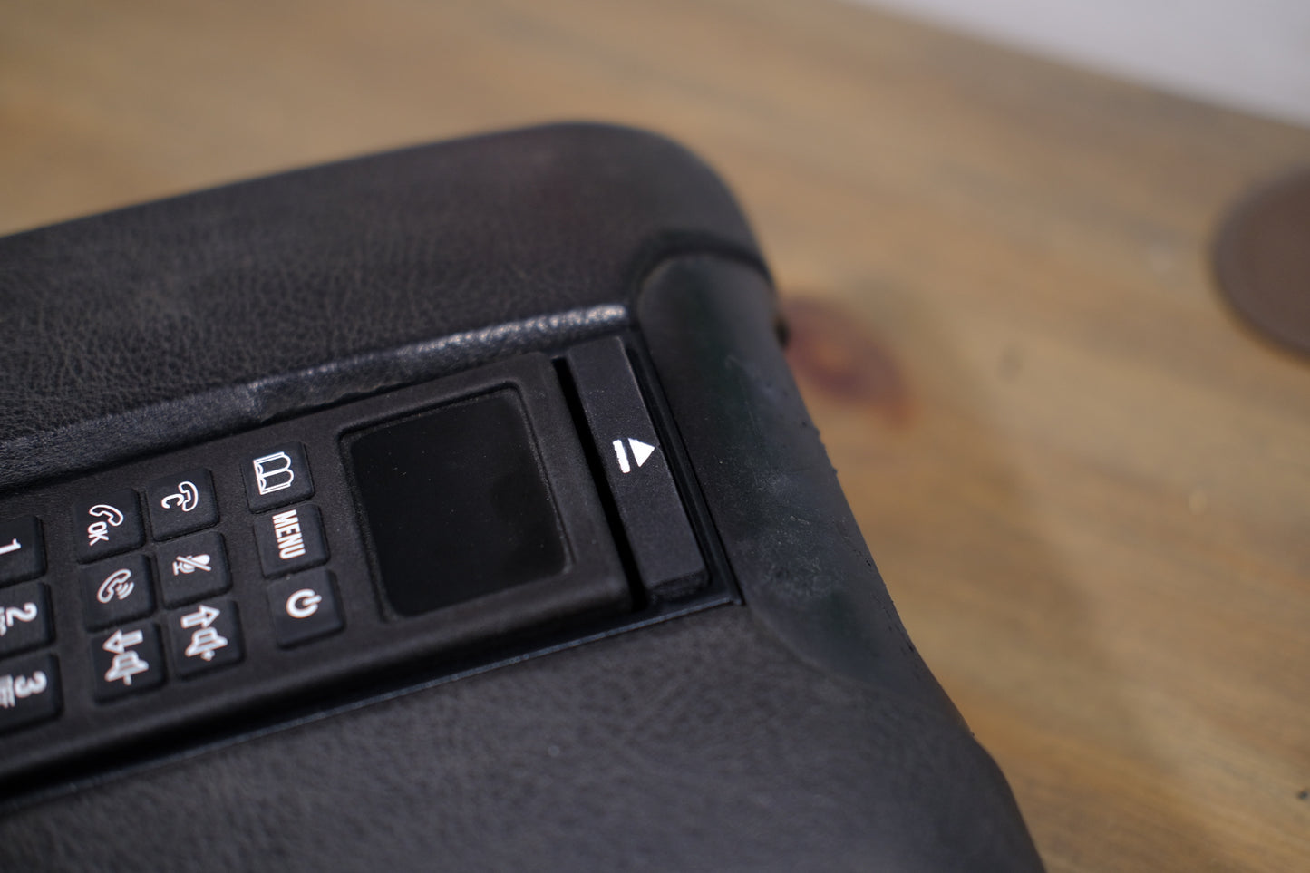 E38 Carphone Base