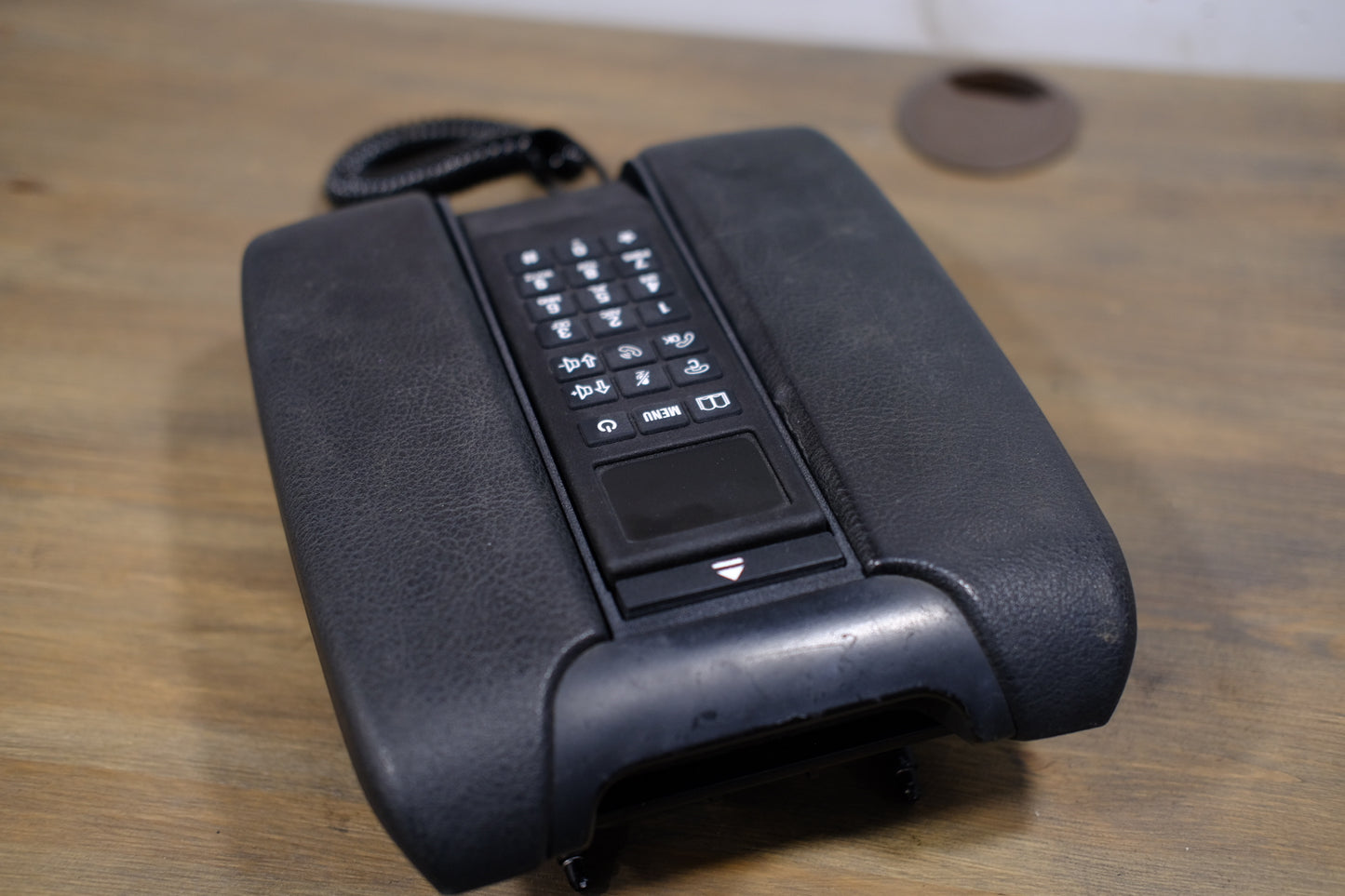 E38 Carphone Base